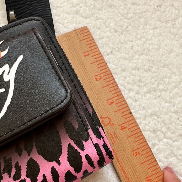 Ed Hardy Black and Pink Crossbody wallet Bag vegan leather Multi compartment - Picture 4 of 9